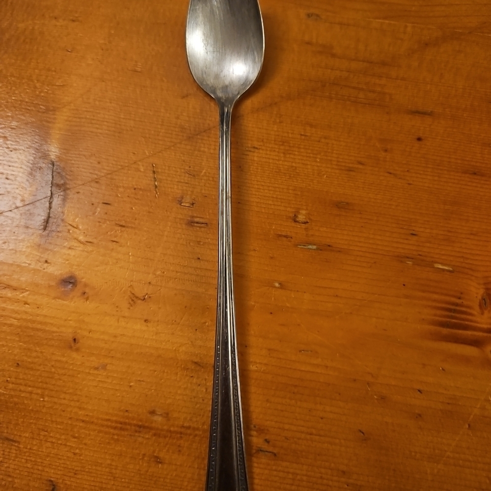 ​Vintage Wm. A. Rogers Oneida A1 Plus Iced Tea Spoon - Art Deco Skyline Pattern